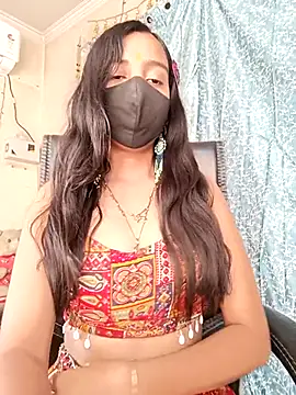 Snapshot of Parinaaz18 chatting on 04/18/26, 01:19 Parinaaz18 online show from 04/18/26, 01:19