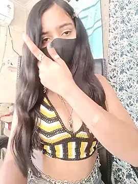 Snapshot of Parinaaz18 chatting on 04/10/26, 01:34 Parinaaz18 online show from 04/10/26, 01:34