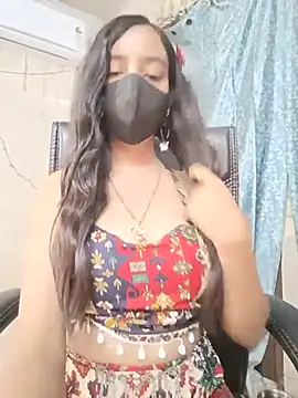 Snapshot of Parinaaz18 chatting on 06/30/26, 12:54 Parinaaz18 online show from 06/30/26, 12:54