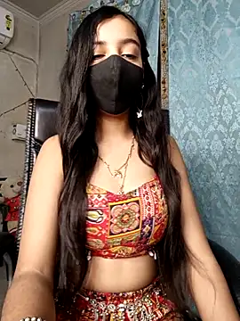 Parinaaz18 online show from 11/25/25, 01:39