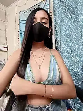 Snapshot of Parinaaz18 chatting on 02/27/25, 04:46 Parinaaz18 online show from 02/27/25, 04:46
