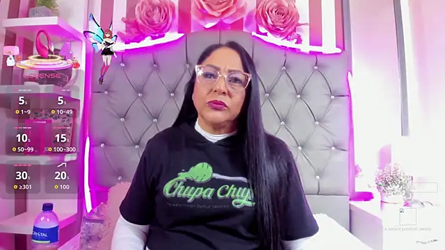 Gina Myers online show from 11/03/25, 01:04