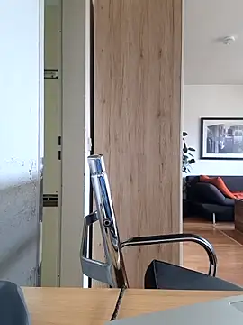 Milkasahne64 online show from 09/17/25, 12:51