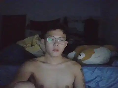 ZHIIz online show from 12/15/25, 02:34