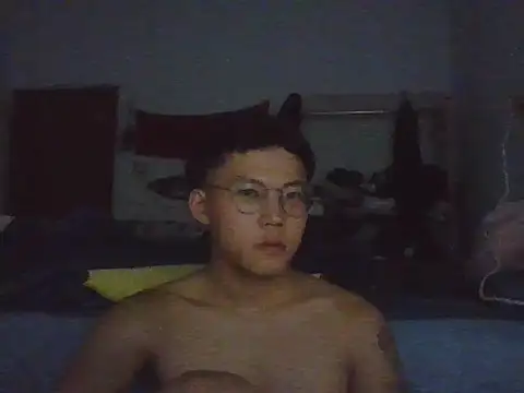 ZHIIz online show from 12/18/25, 01:04