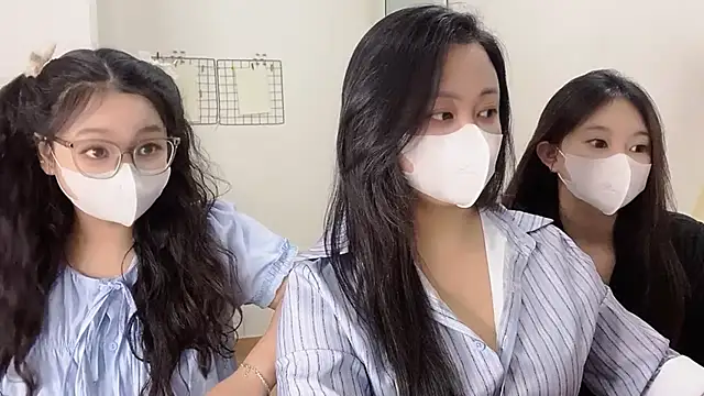 Bamboo Swetie online show from 11/23/25, 03:22