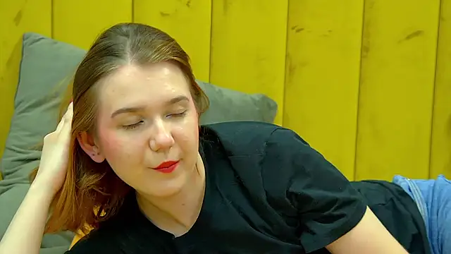 LessySmith online show from 10/18/25, 04:20