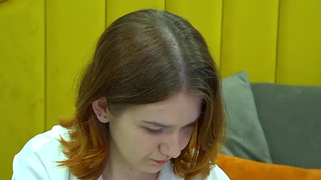 LessySmith online show from 04/10/26, 04:25