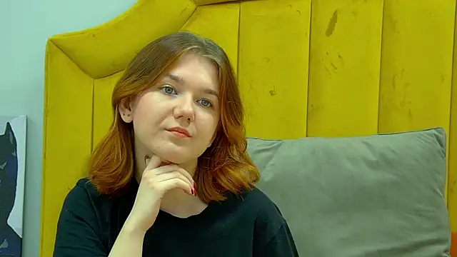 LessySmith online show from 11/10/25, 04:23