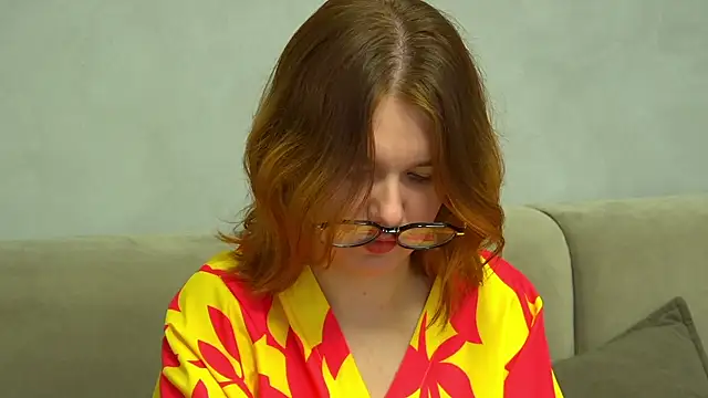 LessySmith online show from 11/29/25, 04:51