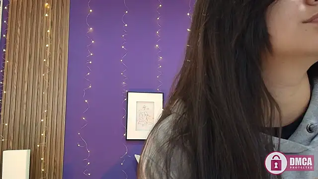 Snapshot of alina_martinelli chatting on 03/09/25, 12:20 alina martinelli online show from 03/09/25, 12:20