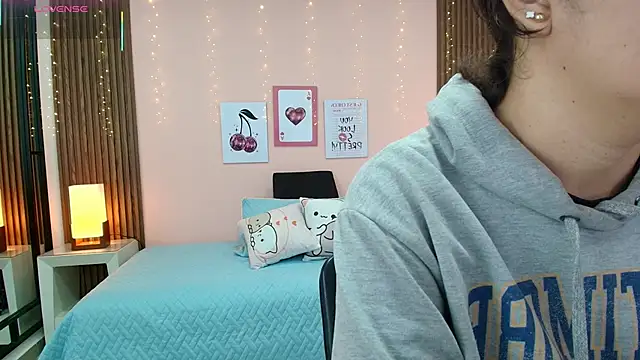 Snapshot of alina_martinelli chatting on 12/05/25, 11:09 alina martinelli online show from 12/05/25, 11:09