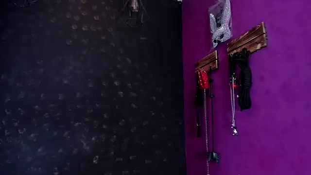 Alexa Slave online show from 10/16/25, 07:11