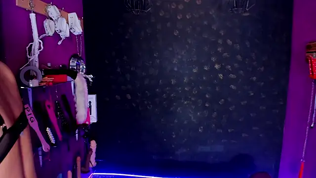 Alexa Slave online show from 11/28/25, 07:14