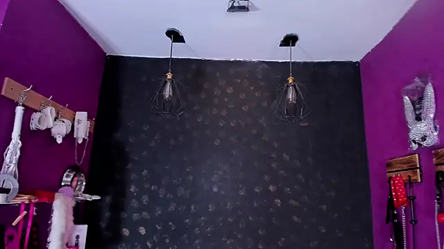 Alexa Slave online show from 10/20/25, 07:36