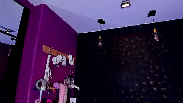 Alexa Slave online show from 11/07/25, 09:30