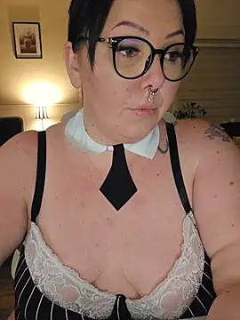 -BonnieBlack- online show from 01/08/26, 08:37