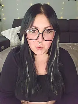 -BonnieBlack- online show from 02/11/26, 08:25