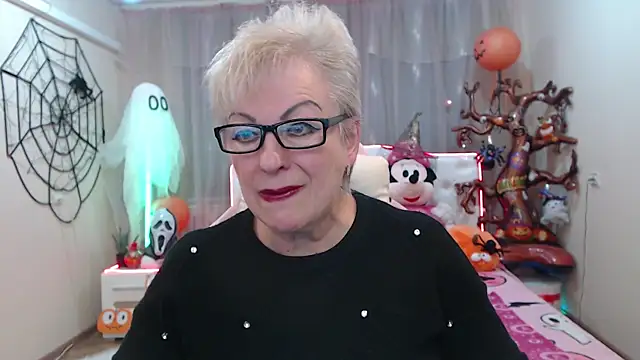 KayleSmoll online show from 11/04/25, 08:01