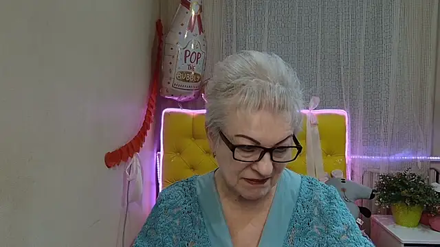 KayleSmoll online show from 03/22/25, 01:54