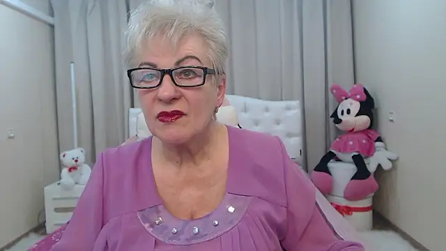 KayleSmoll online show from 02/25/26, 07:47