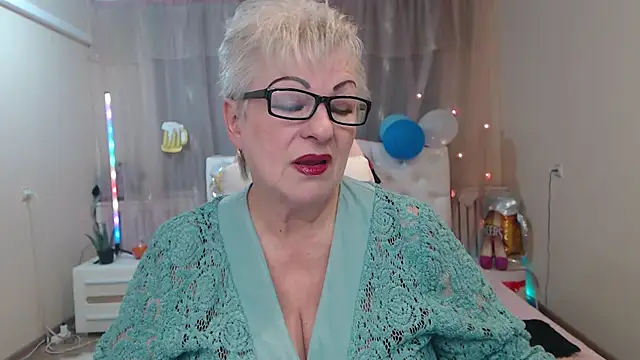 KayleSmoll online show from 10/07/25, 06:42