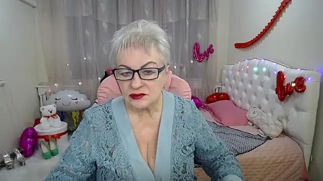 KayleSmoll online show from 03/05/25, 10:21