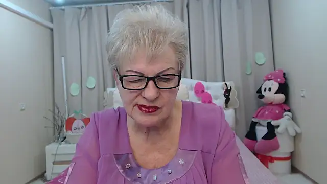 KayleSmoll online show from 04/04/26, 06:47