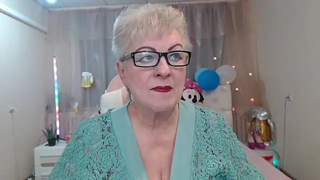 KayleSmoll online show from 10/04/25, 07:15