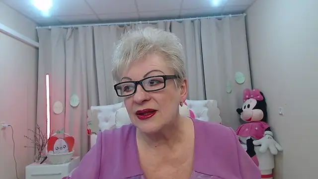 KayleSmoll online show from 04/07/26, 06:54