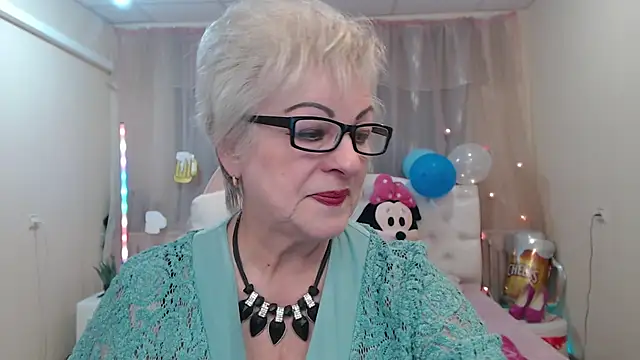 KayleSmoll online show from 09/19/25, 06:34