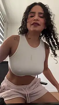 cinnamon rosa online show from 12/15/25, 08:58