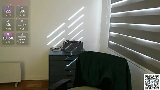 cinnamon rosa online show from 10/05/25, 08:43