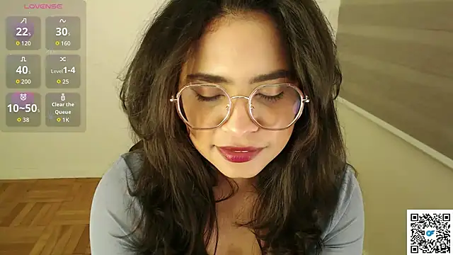 cinnamon rosa online show from 09/25/25, 11:11