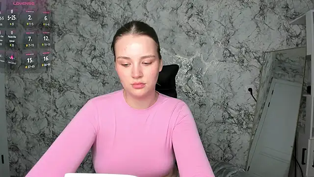 DeniRicchii online show from 04/09/26, 06:58