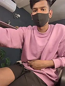 richardjames95 online show from 12/02/25, 07:26