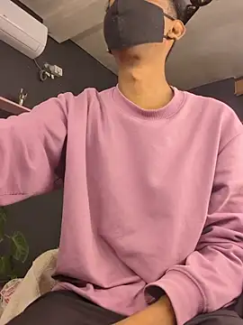 richardjames95 online show from 12/03/25, 11:09