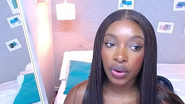 Snapshot of Shamiraa_moore chatting on 03/18/25, 04:39 Shamiraa moore online show from 03/18/25, 04:39