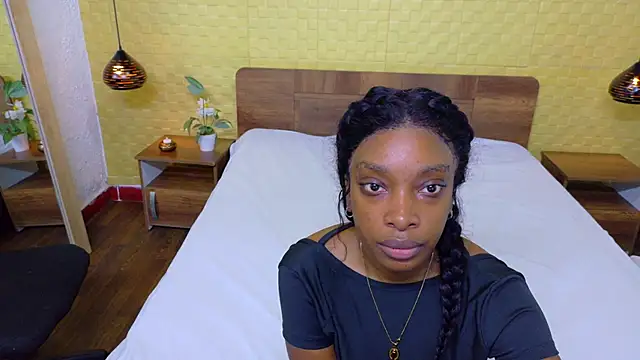 Shamiraa moore online show from 02/21/26, 01:13