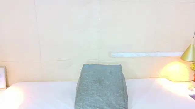 Shamiraa moore online show from 04/11/26, 06:00