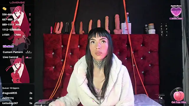 Snapshot of Alice_ch1 chatting on 03/04/25, 10:05 Alice ch1 online show from 03/04/25, 10:05