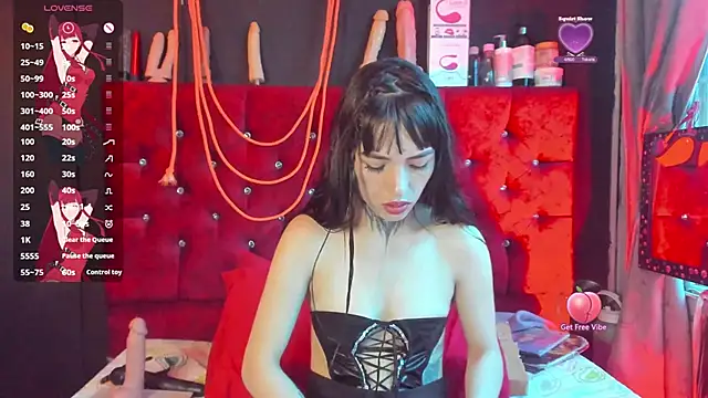 Snapshot of Alice_ch1 chatting on 03/18/25, 06:06 Alice ch1 online show from 03/18/25, 06:06