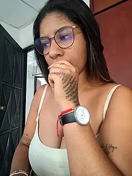 Sofythom1 online show from 05/24/26, 10:42