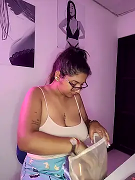 Sofythom1 online show from 03/18/25, 05:12