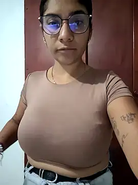 Sofythom1 online show from 02/01/26, 04:33