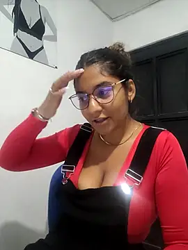 Sofythom1 online show from 11/29/25, 01:28