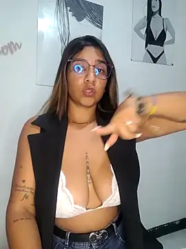 Sofythom1 online show from 10/02/25, 12:03