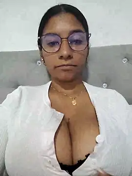 Sofythom1 online show from 03/15/26, 12:28