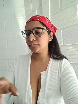 Sofythom1 online show from 03/09/25, 09:14