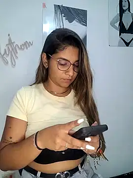 Sofythom1 online show from 10/01/25, 01:55